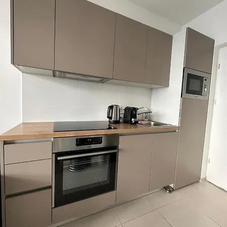A 212, In The Heart Of Apartamento Budapest